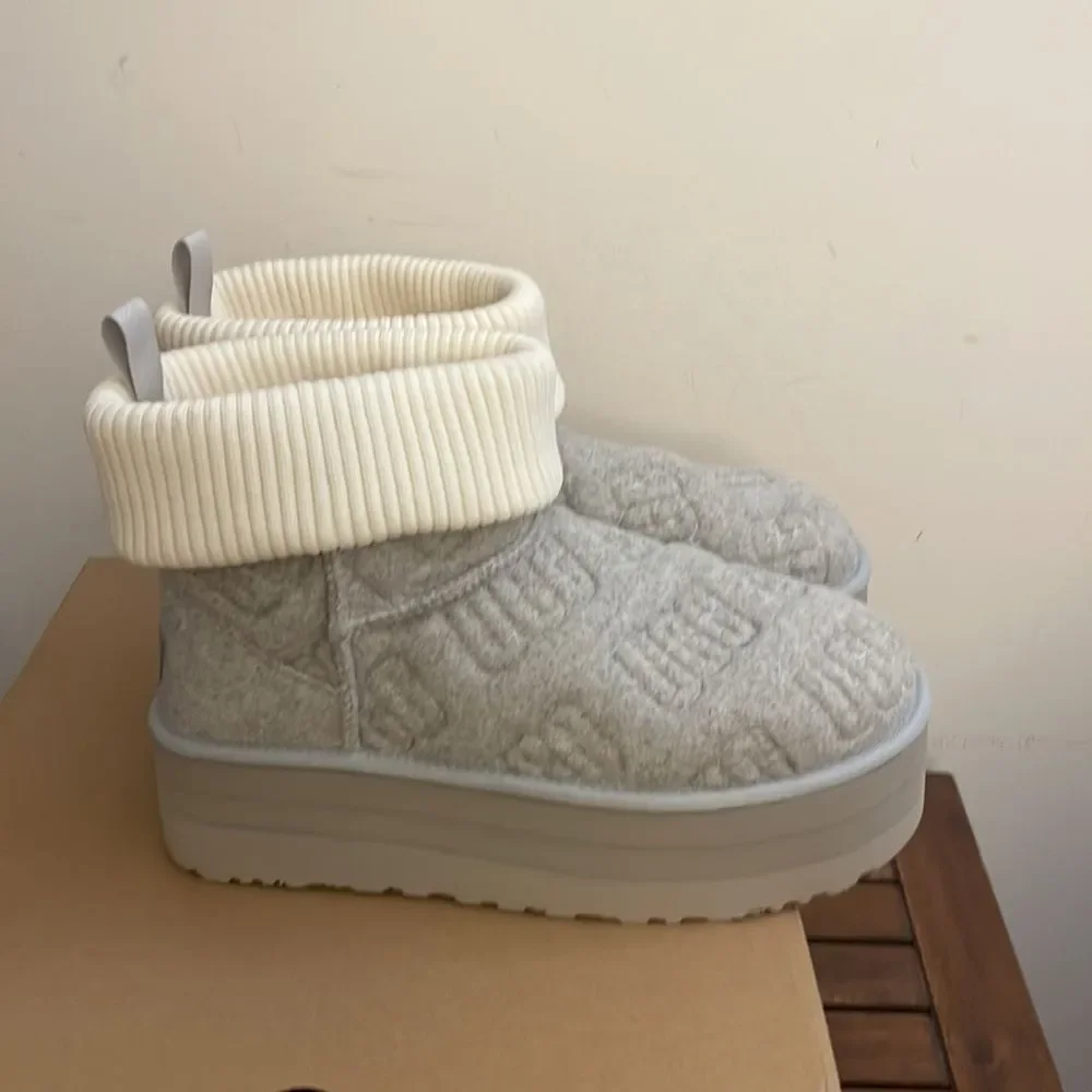 UGG Classic Mini Platform Felted Boots Grey US Women Size 11/UK 9/EU 42